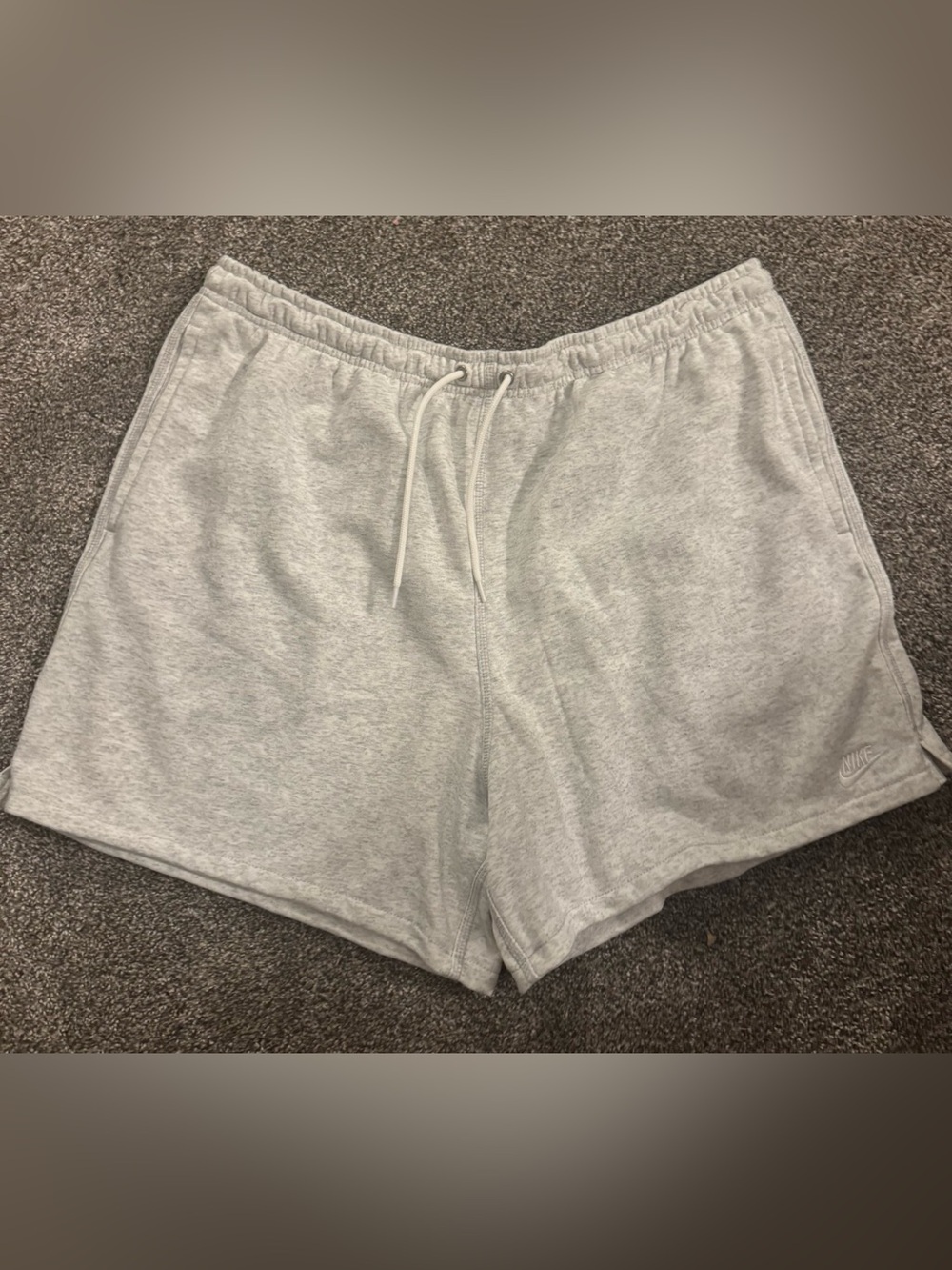 Men's Nike Club French Terry Flow Shorts Size XL NWT Birch Grey